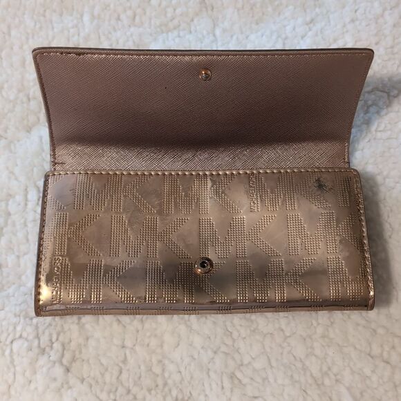 Michael Kors Rose Gold Wallet - Picture 4 of 8